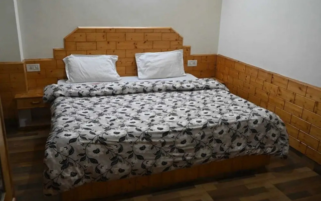 Taj Guest House
