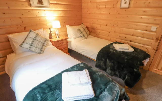 Leafy Hollow Lodge