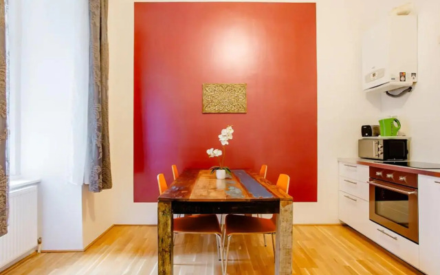 Exclusive Apartment City Center