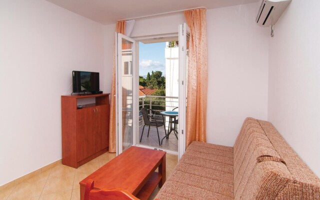 Stunning Apartment in Supetar With 2 Bedrooms and Wifi