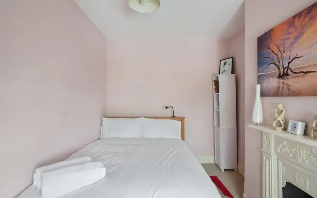 NEW Spacious 2BD House With Garden Gillingham Kent