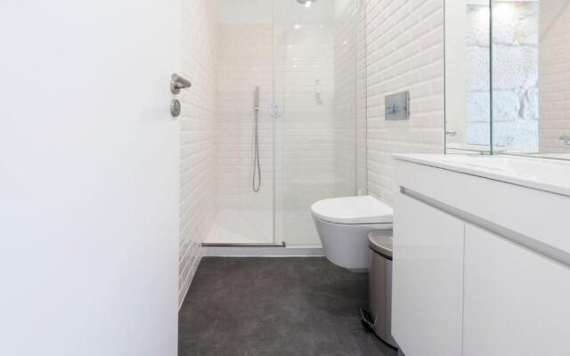 Lovelystay - Dirk Apartment - Almada 4º F