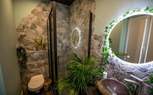 JUNGLE ROOM évadez vous cosy luxe gare autoroute