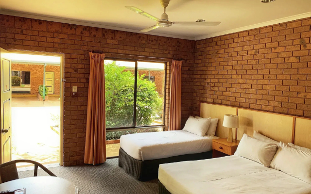 Knotts Crossing Resort