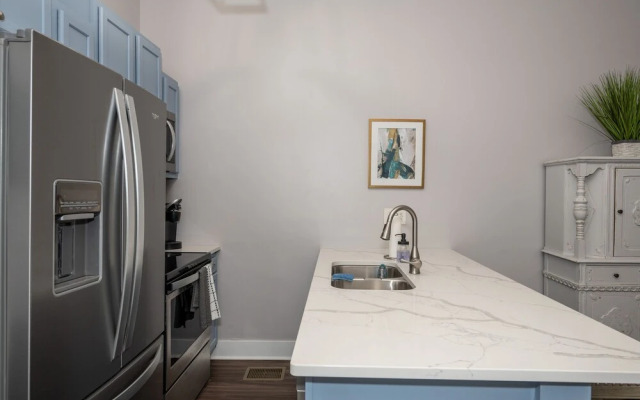 Heart of Mainstrasse Apt 2