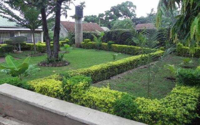 Moshi Green Hostel