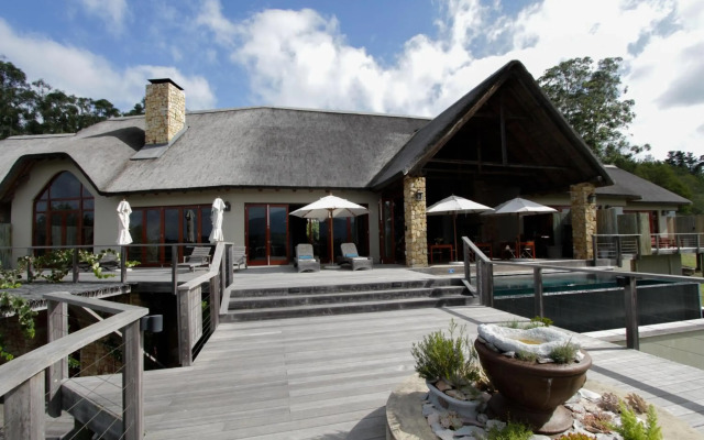 Tamodi Lodge and Stables