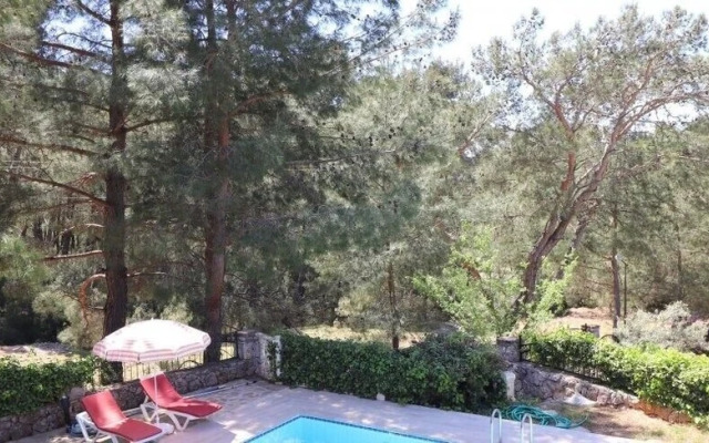 Villa AX12 by JoyLettings
