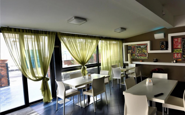 Rebecca s Taormina-etna Collection VI