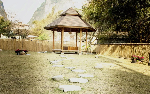Yangshuo Qixin Inn