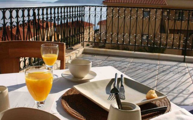 Emelisse Nature Resort