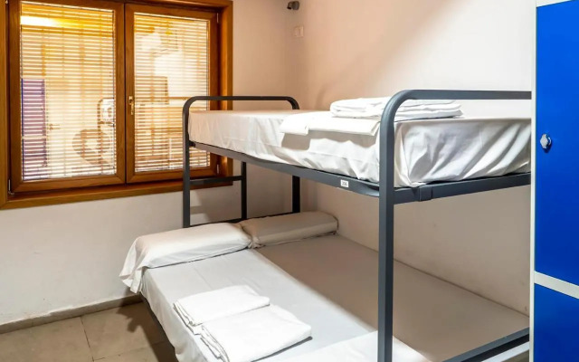 Welcome Benidorm Beach Hostel