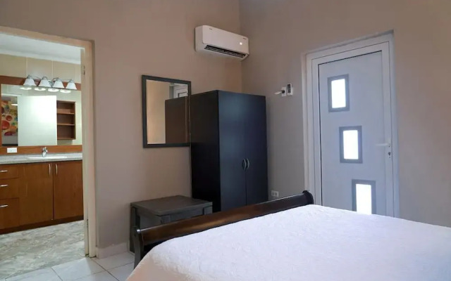 Large Villa-pool-6 Room-sleeps 14-nearby Marriott