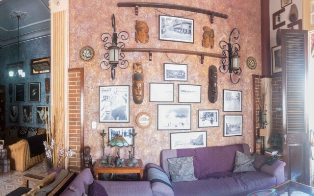 Hostal Peregrino Consulado