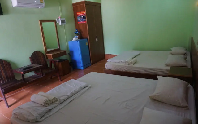 Thumneab Guesthouse