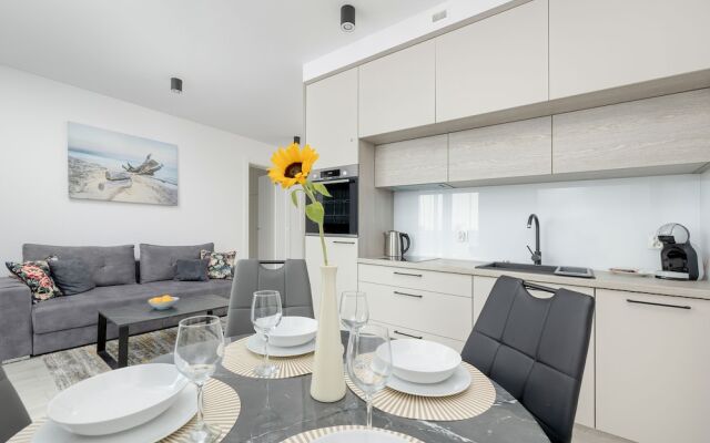 Apartment With Balcony by Renters