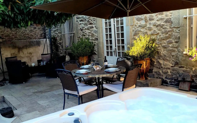 Demeure Vigneronne De Charme B&B