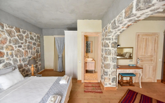 Orino Suites
