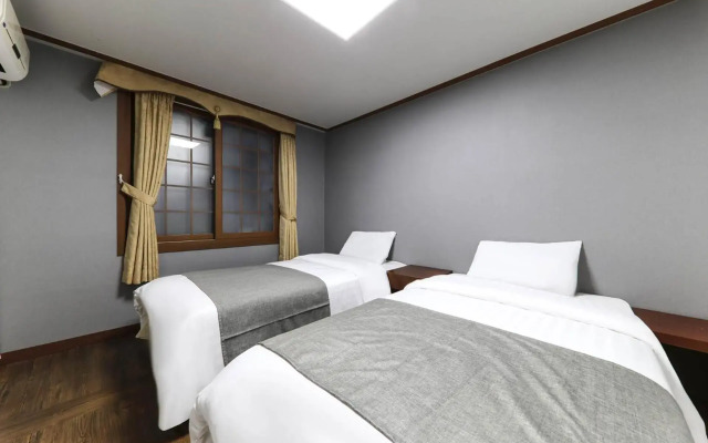 Major Hotel