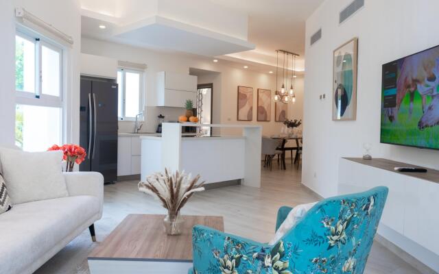Stylish 3-Bedroom Apartment near the Bavaro Beach