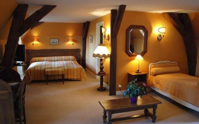 Château De Vault De Lugny