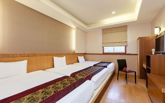 Daddy Chin Hostel