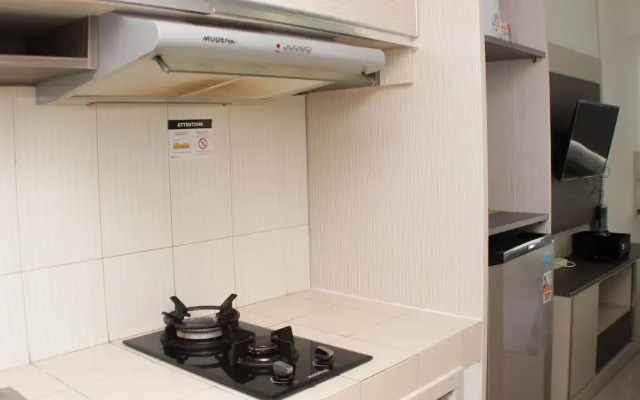 Cozy And Warm Studio At Grand Sentraland Karawang Apartment