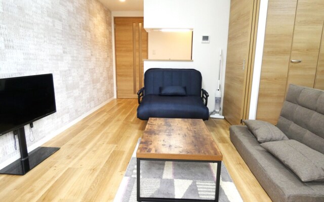 Alpha Square Minami 6 Jo 303