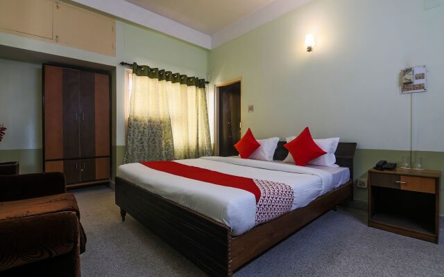 OYO 16396 Riverview Guest House