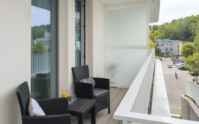 Apartment Redlowo & 2 Bedroom by Renters