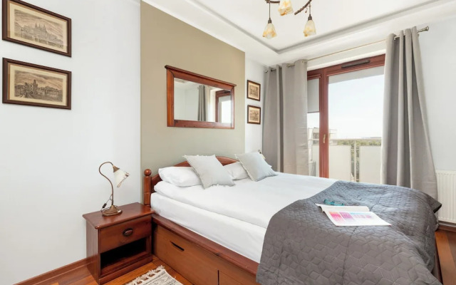 Traditional Gdansk Apartment by Renters