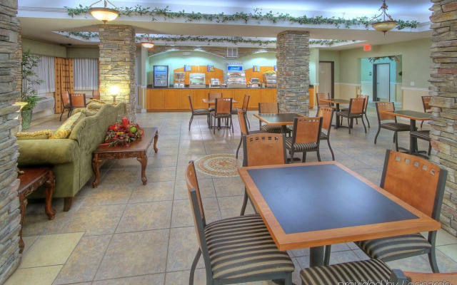 Holiday Inn Express Carlsbad by IHG