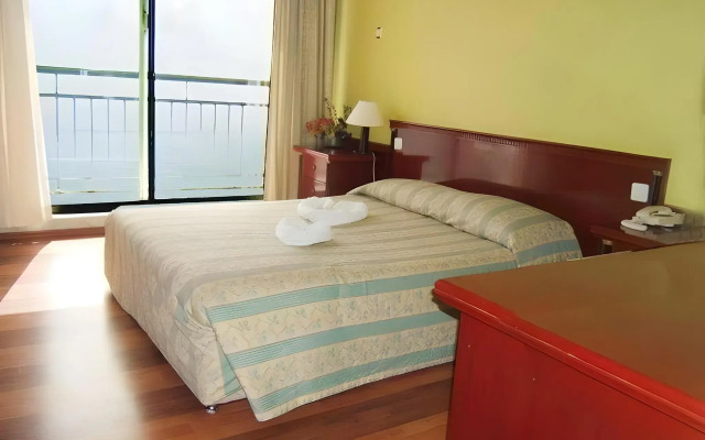 Lara Otel +12 Only Adult