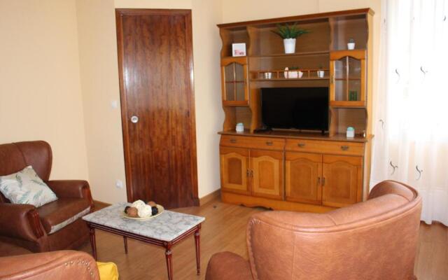 Casa do Roxo de Rinlo Nº REGISTRO VUT-LU-00706