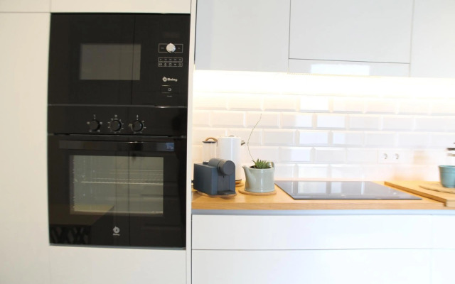 Blue Twenty Two - Espinho / Oporto Beach