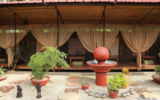 Tres Pension House
