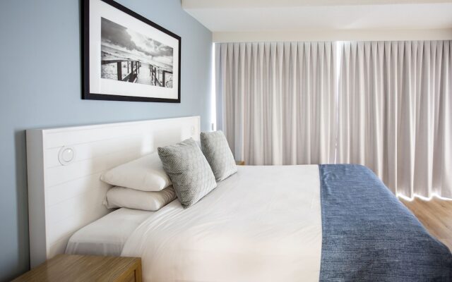Club Wyndham Crown Towers