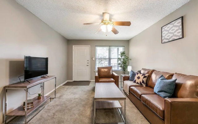 Social Retreat + Pool + Gym