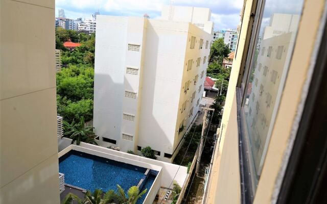 Thepthip Mansion Pattaya 5th Floor Studio Apartment