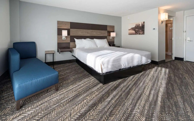 Plaza Hotel and Suites