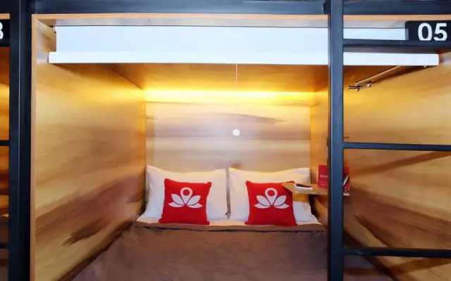 ZEN Hostel Gubeng Station 2