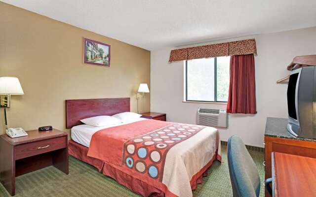 Super 8 By Wyndham Belleville