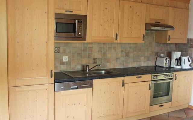 Spacious Chalet near Center of La Tzoumaz