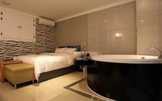 One Night Two Days Hotel