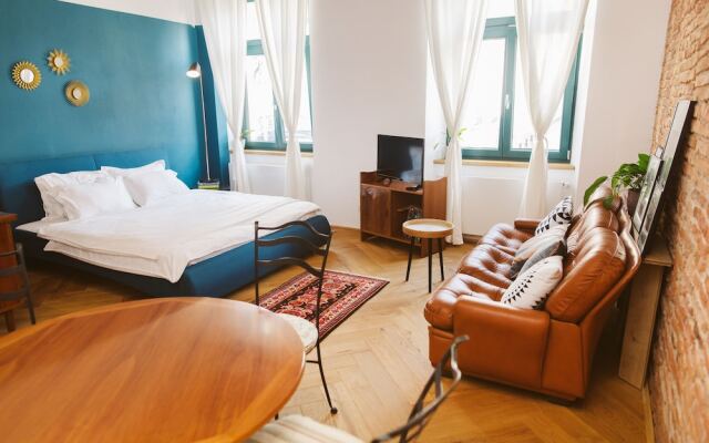 Camino Home2