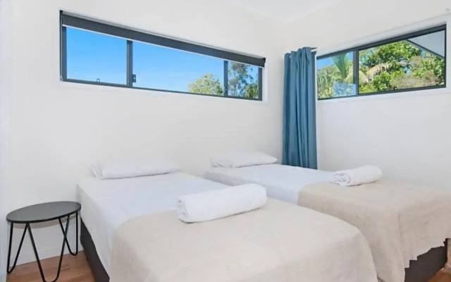 Jims Beach House 2