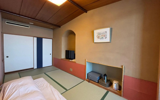 Kameya Rakan Hot Springs Ryokan