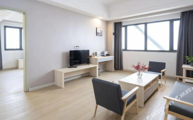 Zexi Business Hotel