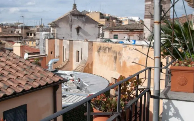 Apartment In Historical Centre Of Rome