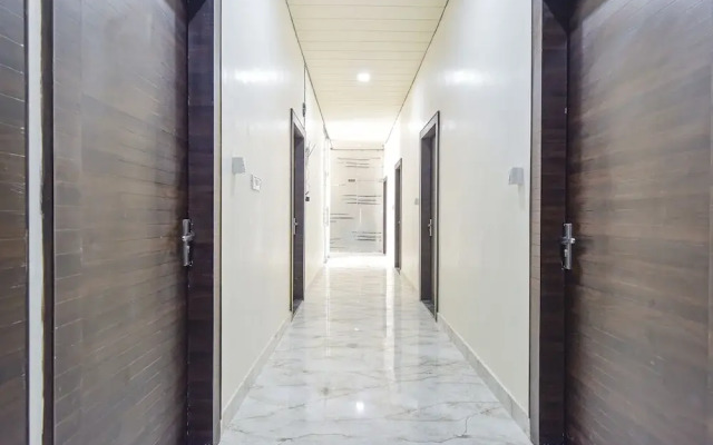 Fabhotel Shri Rk Residency